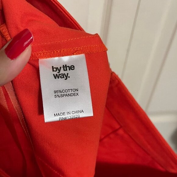 By The Way Revolve Women's NWOT Orange Exposed O-Ring Zipper Front Shorts Small - Picture 4 of 7
